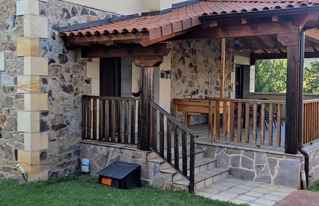 Los Robles II-1